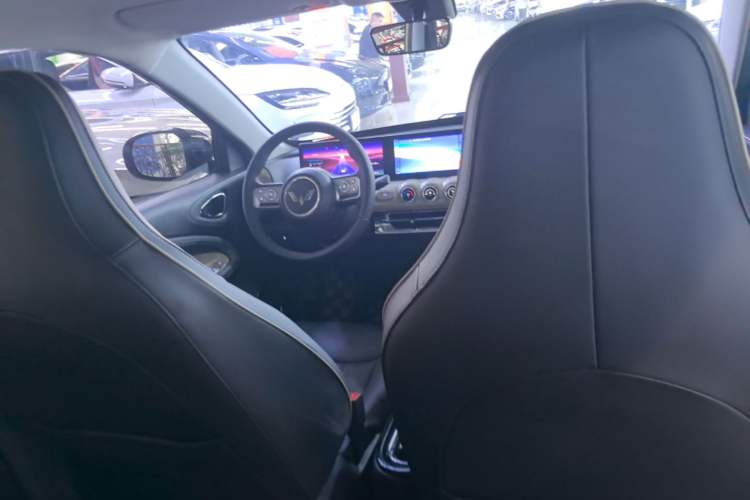 Used Wuling Bingo 2023 333 km Lingxi Connected Version Headliner