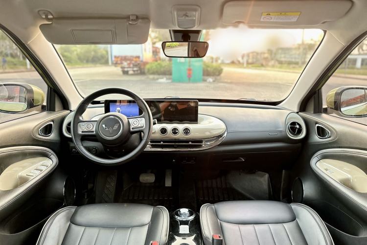 Used Wuling Bingo 2023 333 km Enjoyment Version Interior 1