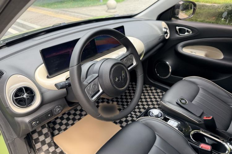 Used Wuling Bingo 2023 333 km Lingxi Connected Version Interior 1