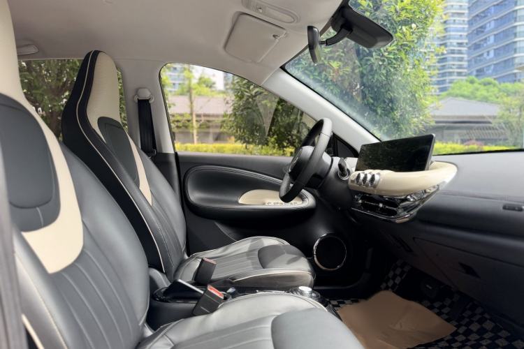 Used Wuling Bingo 2023 333 km Lingxi Connected Version Interior 10