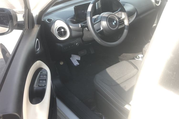 Used Wuling Bingo 2023 333 km Fast-Share Version Interior 2
