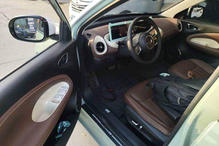 Used Wuling Bingo 2023 410 km Lingxi Deluxe Edition Interior 3