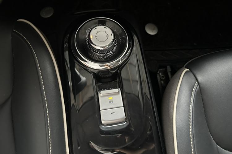 Used Wuling Bingo 2023 333 km Lingxi Connected+ Version Interior 5