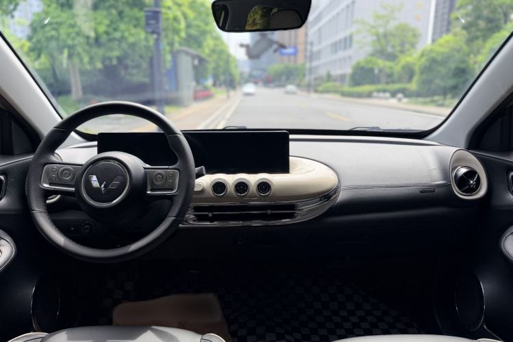 Used Wuling Bingo 2023 333 km Lingxi Connected Version Interior 5