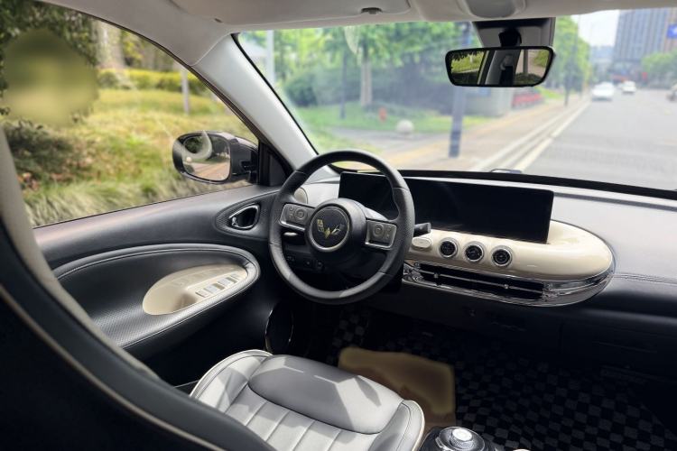 Used Wuling Bingo 2023 333 km Lingxi Connected Version Interior 7
