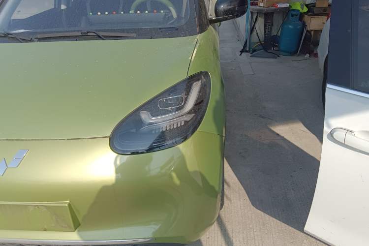 Used Wuling Bingo 2023 333 km Lingxi Connected Version Left Front Headlight