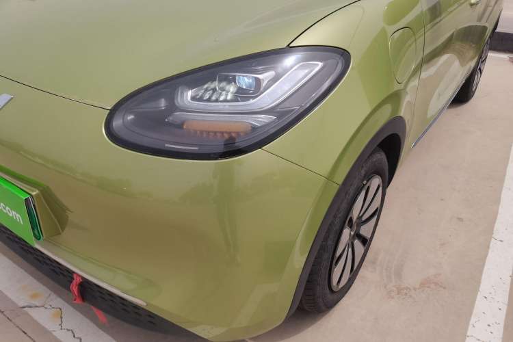 Used Wuling Bingo 2023 333 km Lingxi Connected Version Left Front Headlight