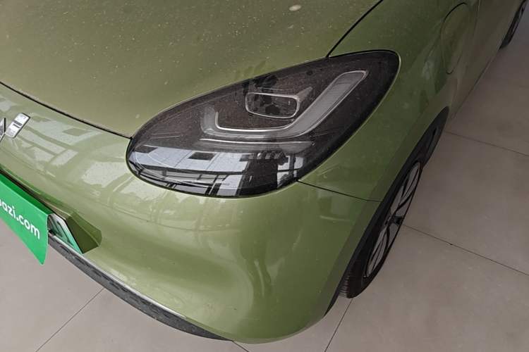 Used Wuling Bingo 2023 333 km Lingxi Connected Version Left Front Headlight