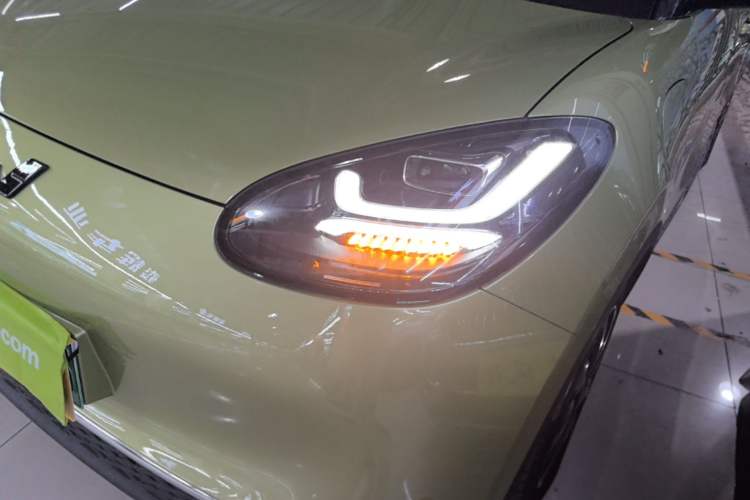 Used Wuling Bingo 2023 333 km Lingxi Connected Version Left Front Headlight