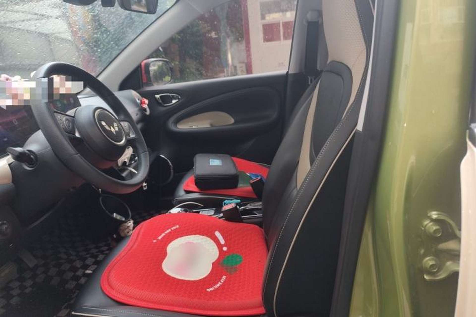 Used Wuling Bingo 2023 333 km Lingxi Connected Version Left Front Seat