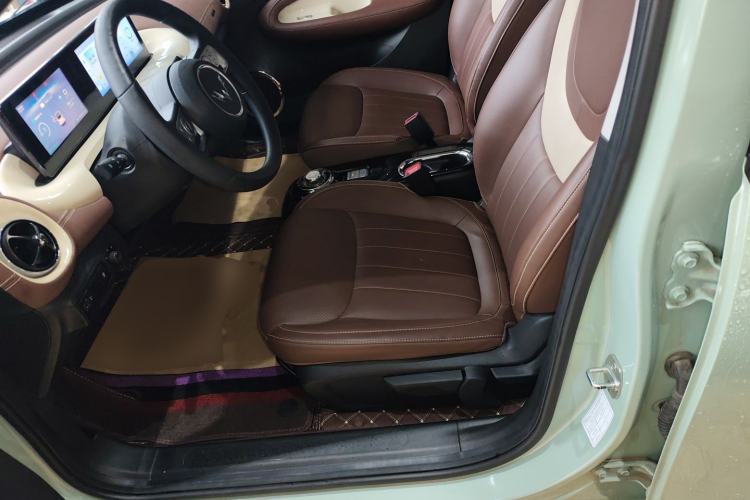 Used Wuling Bingo 2023 333 km Enjoyment Version Left Front Seat