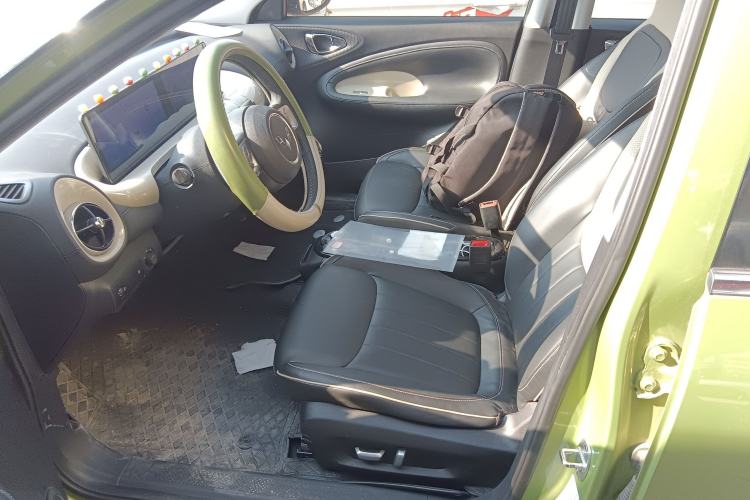 Used Wuling Bingo 2023 333 km Lingxi Connected Version Left Front Seat