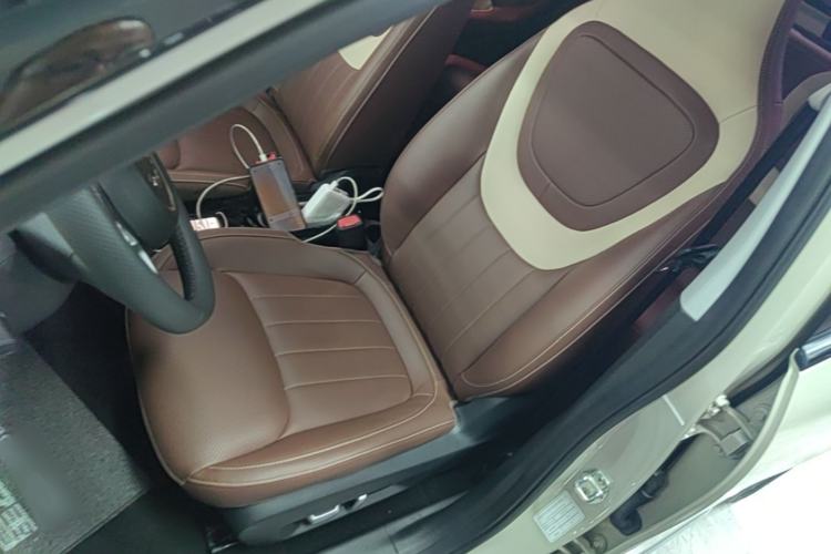 Used Wuling Bingo 2023 333 km Lingxi Connected+ Version Left Front Seat