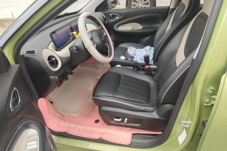 Used Wuling Bingo 2023 333 km Lingxi Connected Version Left Front Seat