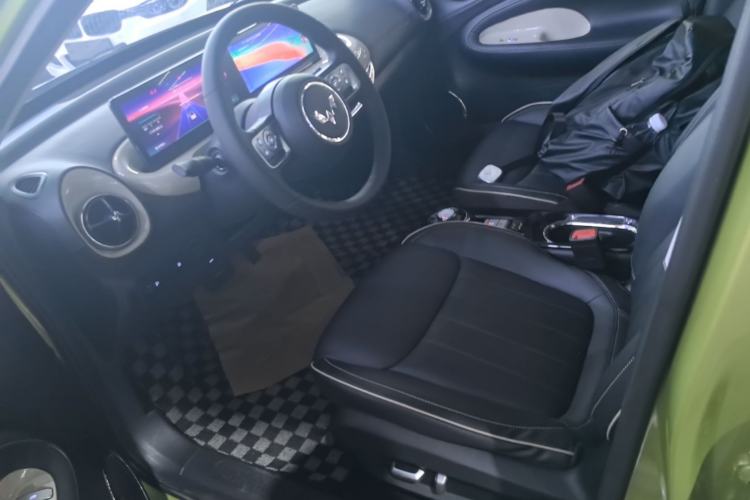 Used Wuling Bingo 2023 333 km Lingxi Connected Version Left Front Seat