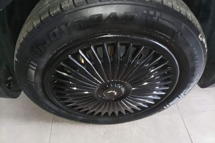 Used Wuling Bingo 2023 333 km Lingxi Connected+ Version Left Front Wheel Hub