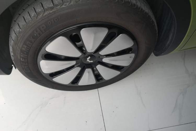 Used Wuling Bingo 2023 333km Enjoy+ Version Left Front Wheel Hub