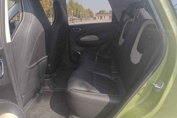 Used Wuling Bingo 2023 333 km Lingxi Connected Version Left Rear Seat