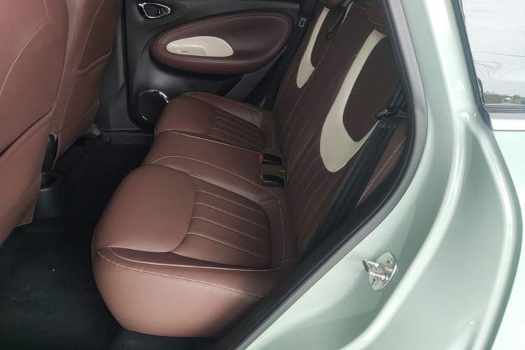 Used Wuling Bingo 2023 410 km Lingxi Deluxe Edition Left Rear Seat