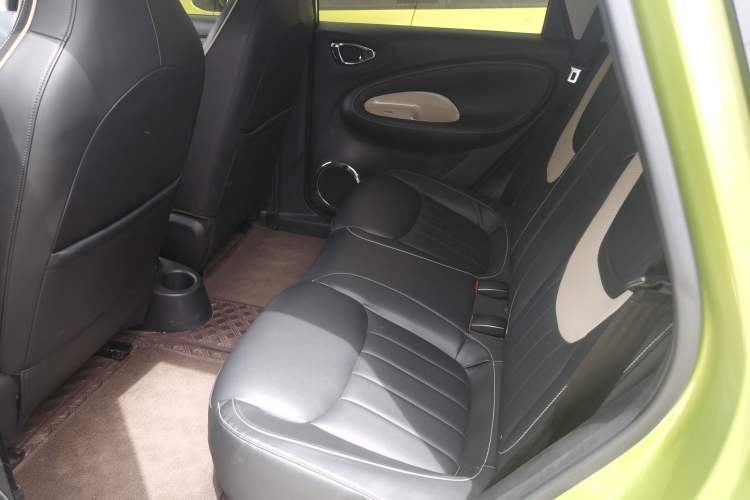 Used Wuling Bingo 2023 333 km Lingxi Connected Version Left Rear Seat