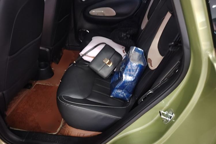 Used Wuling Bingo 2023 333 km Enjoyment Version Left Rear Seat