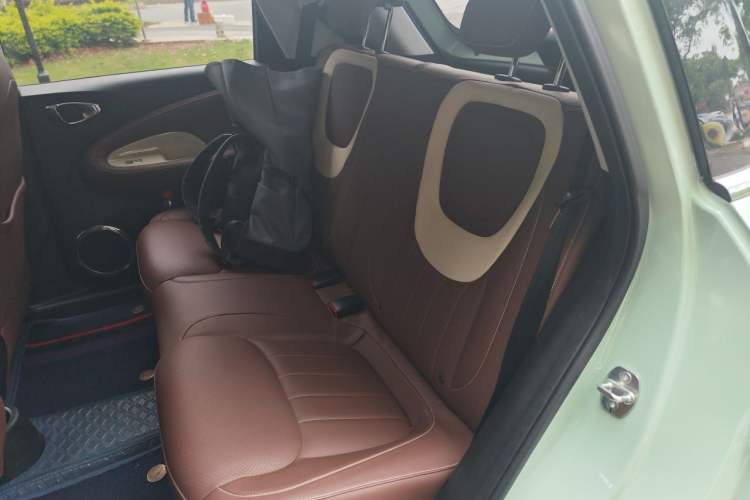 Used Wuling Bingo 2023 410 km Lingxi Deluxe Edition Left Rear Seat