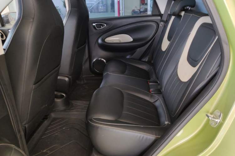 Used Wuling Bingo 2023 333 km Enjoyment Version Left Rear Seat