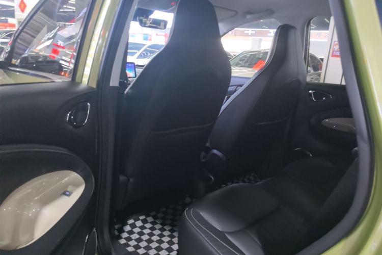 Used Wuling Bingo 2023 333 km Lingxi Connected Version Left Rear Seat
