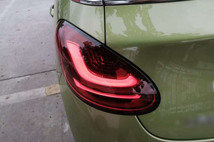 Used Wuling Bingo 2023 333 km Lingxi Connected Version Left Rear Taillight