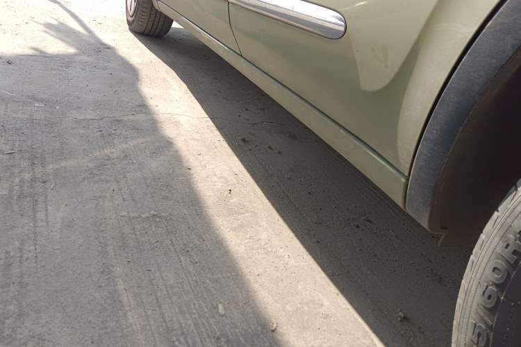 Used Wuling Bingo 2023 333 km Lingxi Connected Version Left Side Sill