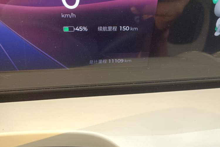 Used Wuling Bingo 2023 333 km Lingxi Connected Version Odometer Close Up