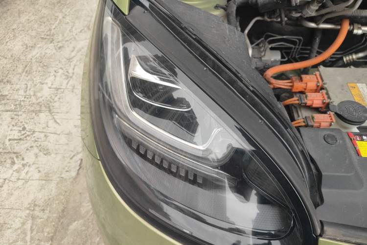 Used Wuling Bingo 2023 333 km Lingxi Connected Version Right Front Headlight
