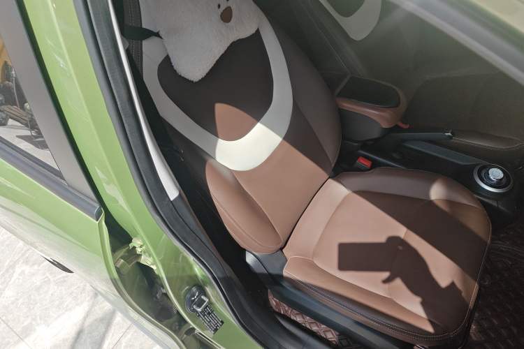Used Wuling Bingo 2023 333 km Fast-Share Version Right Front Seat