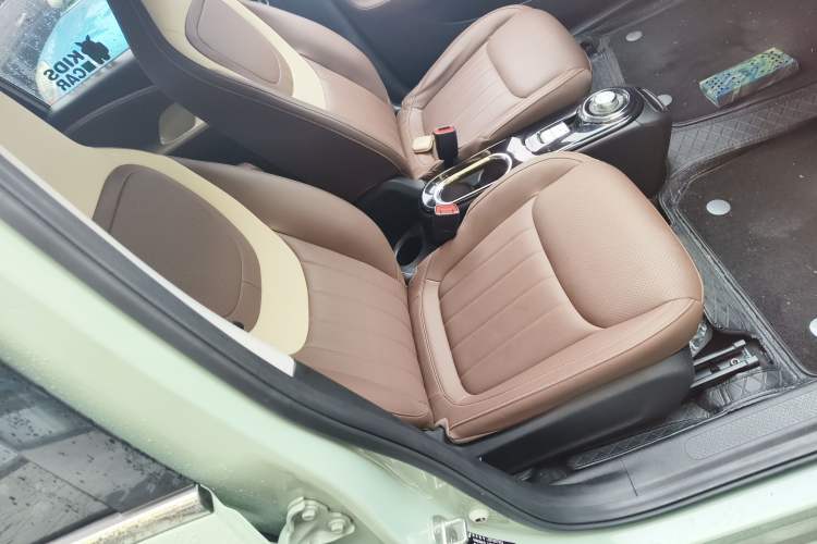 Used Wuling Bingo 2023 410 km Lingxi Deluxe Edition Right Front Seat