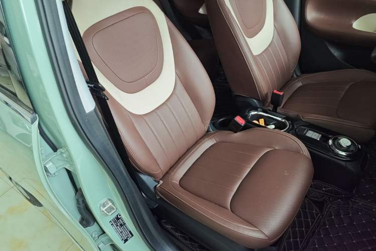 Used Wuling Bingo 2023 410 km Lingxi Deluxe Edition Right Front Seat
