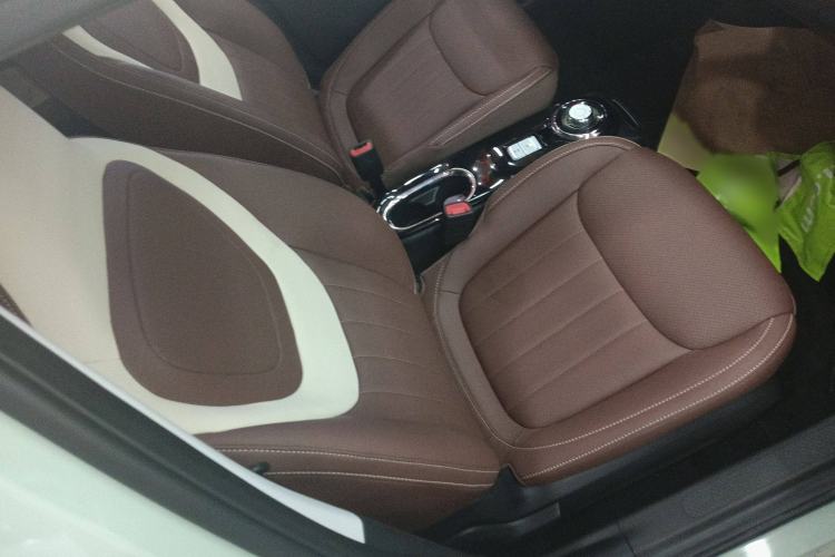 Used Wuling Bingo 2023 410 km Lingxi Deluxe Edition Right Front Seat