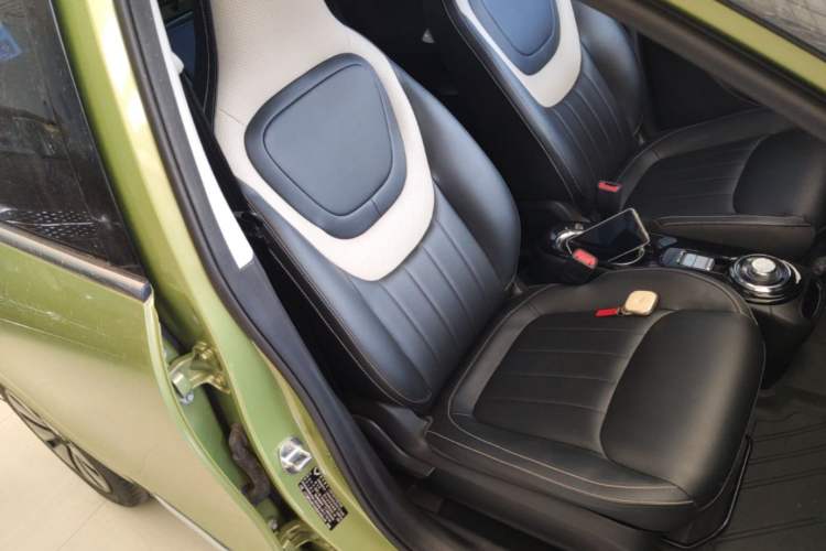Used Wuling Bingo 2023 333 km Enjoyment Version Right Front Seat