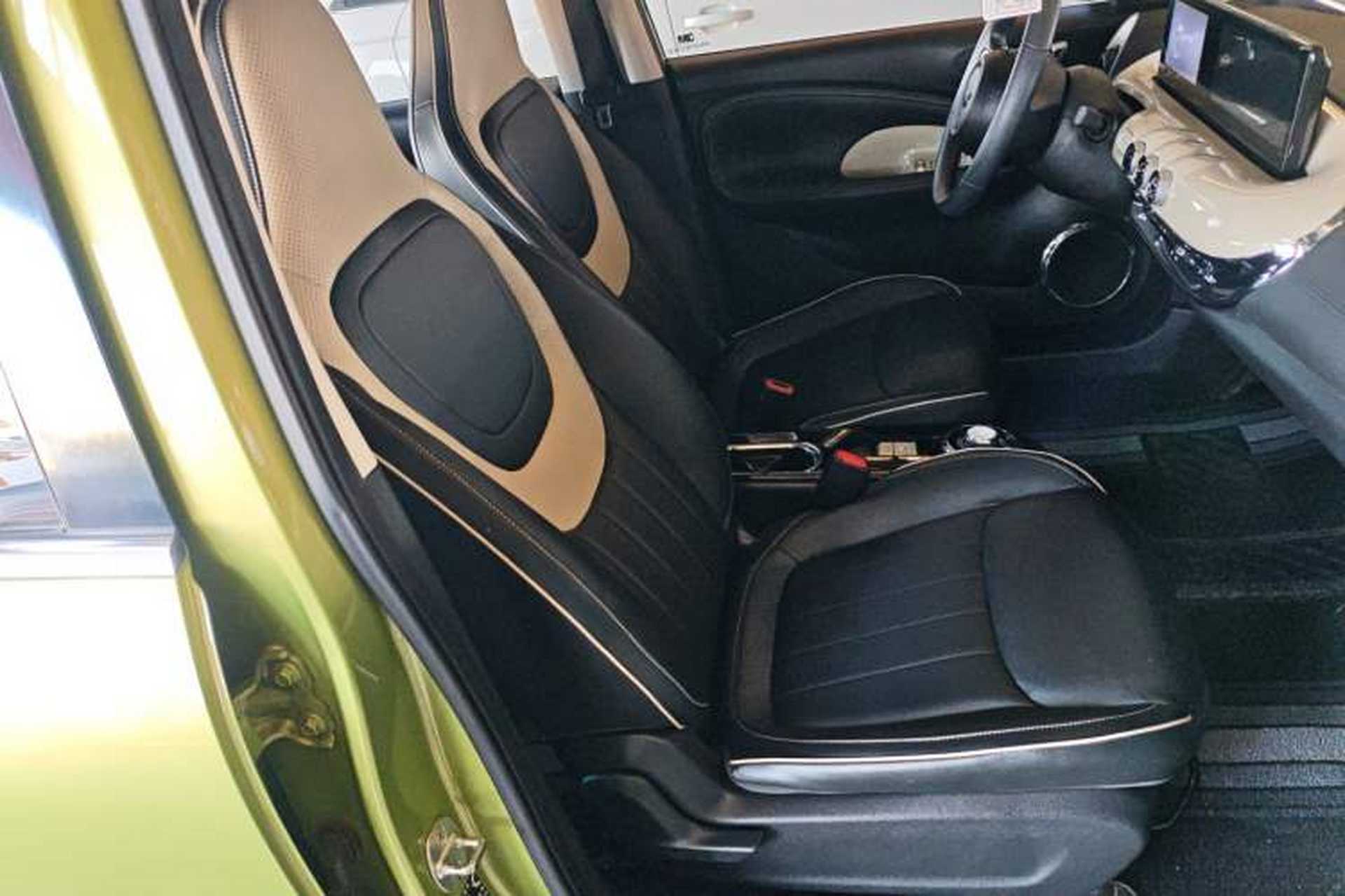 Used Wuling Bingo 2023 333 km Enjoyment Version Right Front Seat