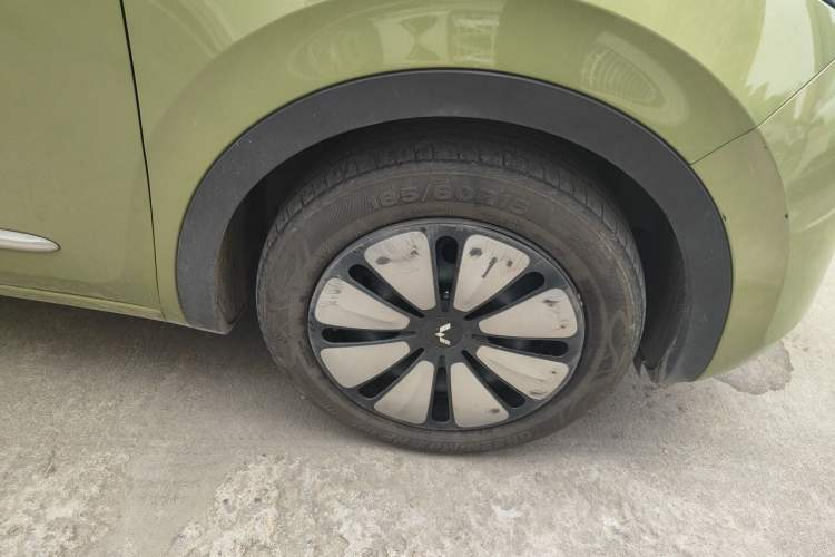 Used Wuling Bingo 2023 333 km Lingxi Connected Version Right Front Wheel Hub