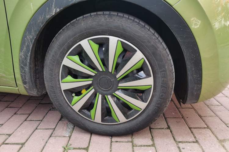 Used Wuling Bingo 2023 333 km Enjoyment Version Right Front Wheel Hub