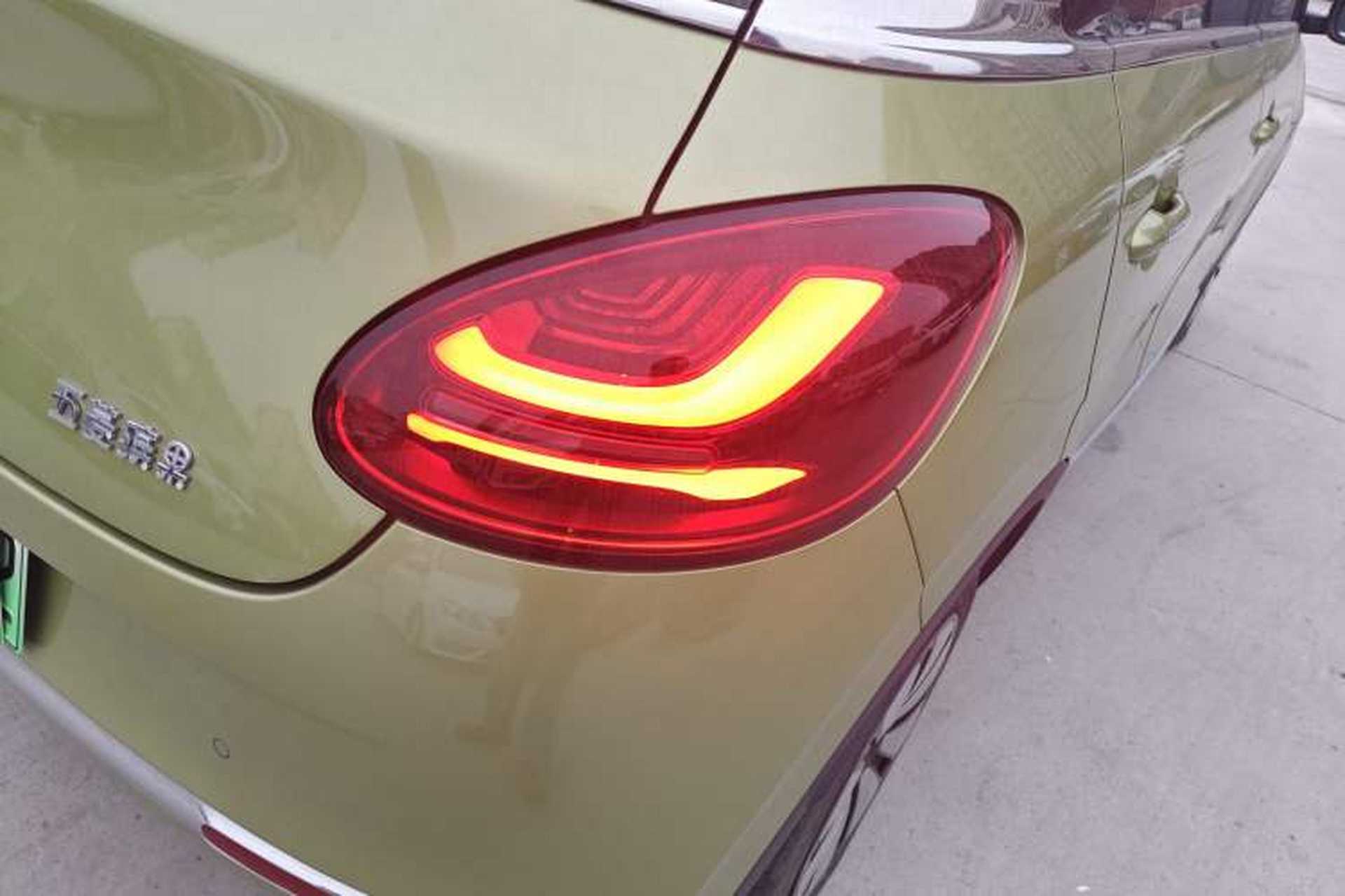 Used Wuling Bingo 2023 333 km Lingxi Connected Version Right Rear Taillight