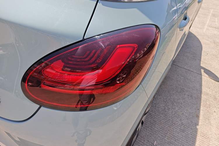 Used Wuling Bingo 2023 333 km Enjoyment Version Right Rear Taillight