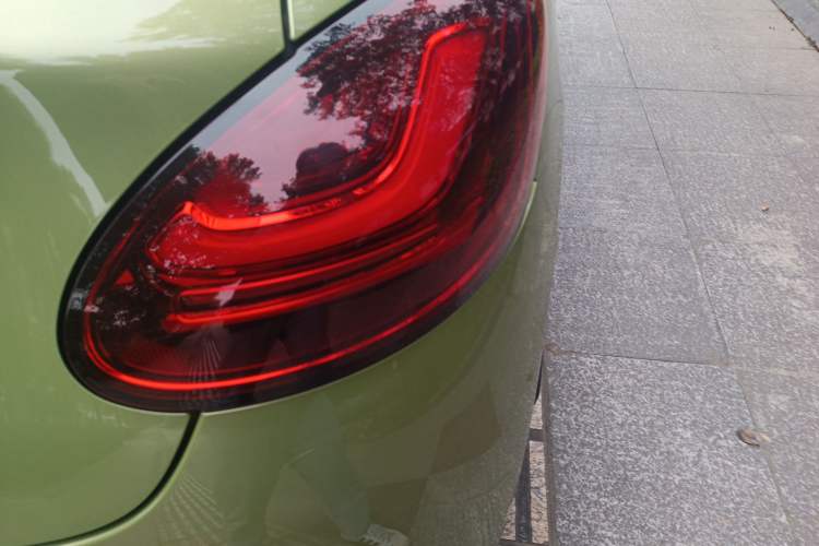 Used Wuling Bingo 2023 333 km Enjoyment Version Right Rear Taillight