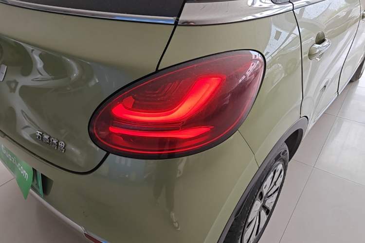 Used Wuling Bingo 2023 333 km Lingxi Connected Version Right Rear Taillight