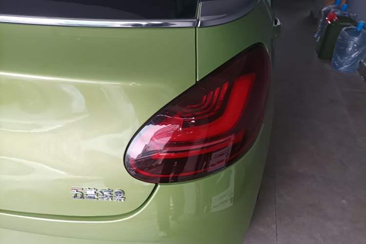 Used Wuling Bingo 2023 333 km Lingxi Connected+ Version Right Rear Taillight