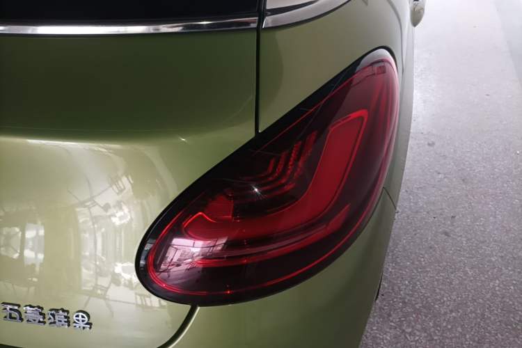 Used Wuling Bingo 2023 333 km Lingxi Connected Version Right Rear Taillight