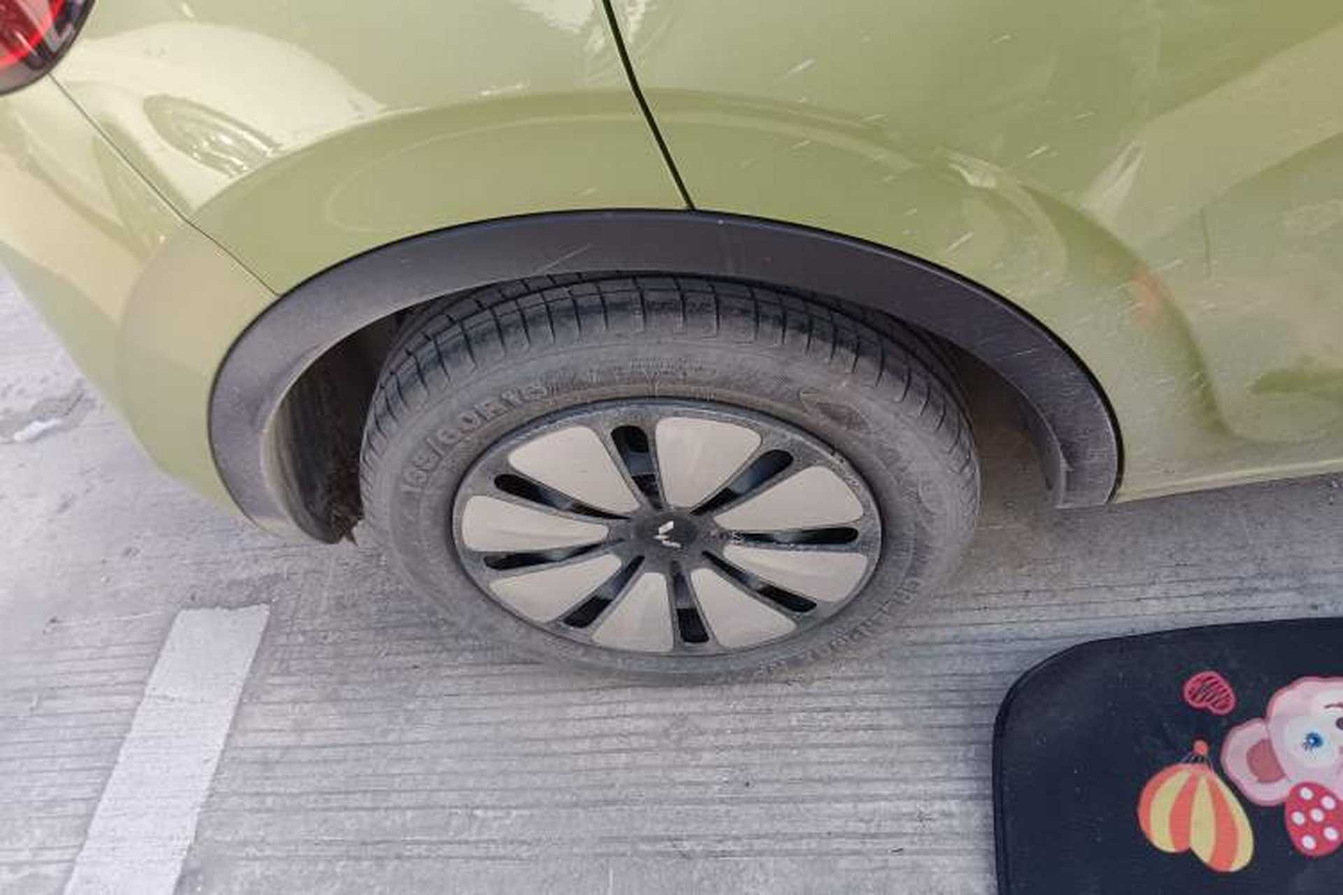 Used Wuling Bingo 2023 333 km Lingxi Connected Version Right Rear Wheel Hub