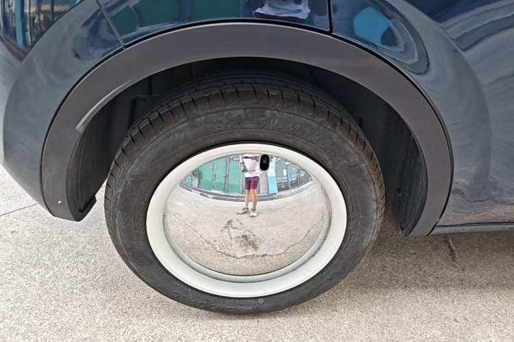 Used Wuling Bingo 2023 203km Comfort Edition Right Rear Wheel Hub