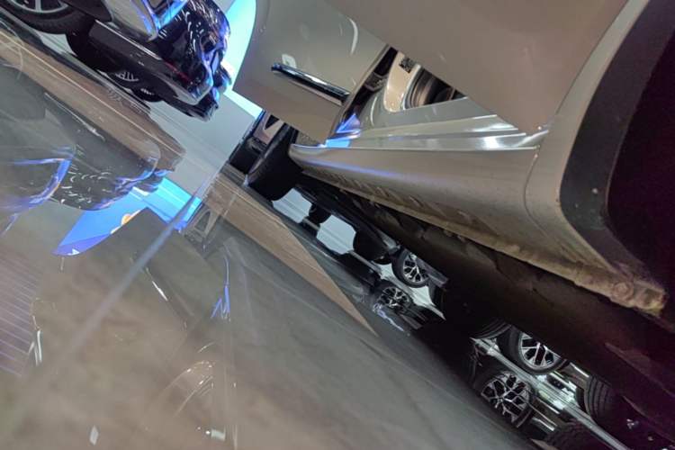 Used Wuling Bingo 2023 333 km Lingxi Connected+ Version Right Side Sill