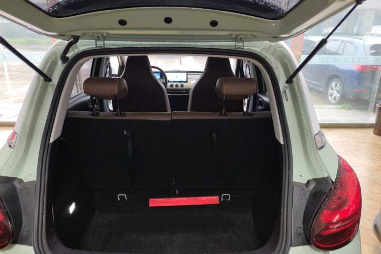 Used Wuling Bingo 2023 333 km Enjoyment Version Trunk